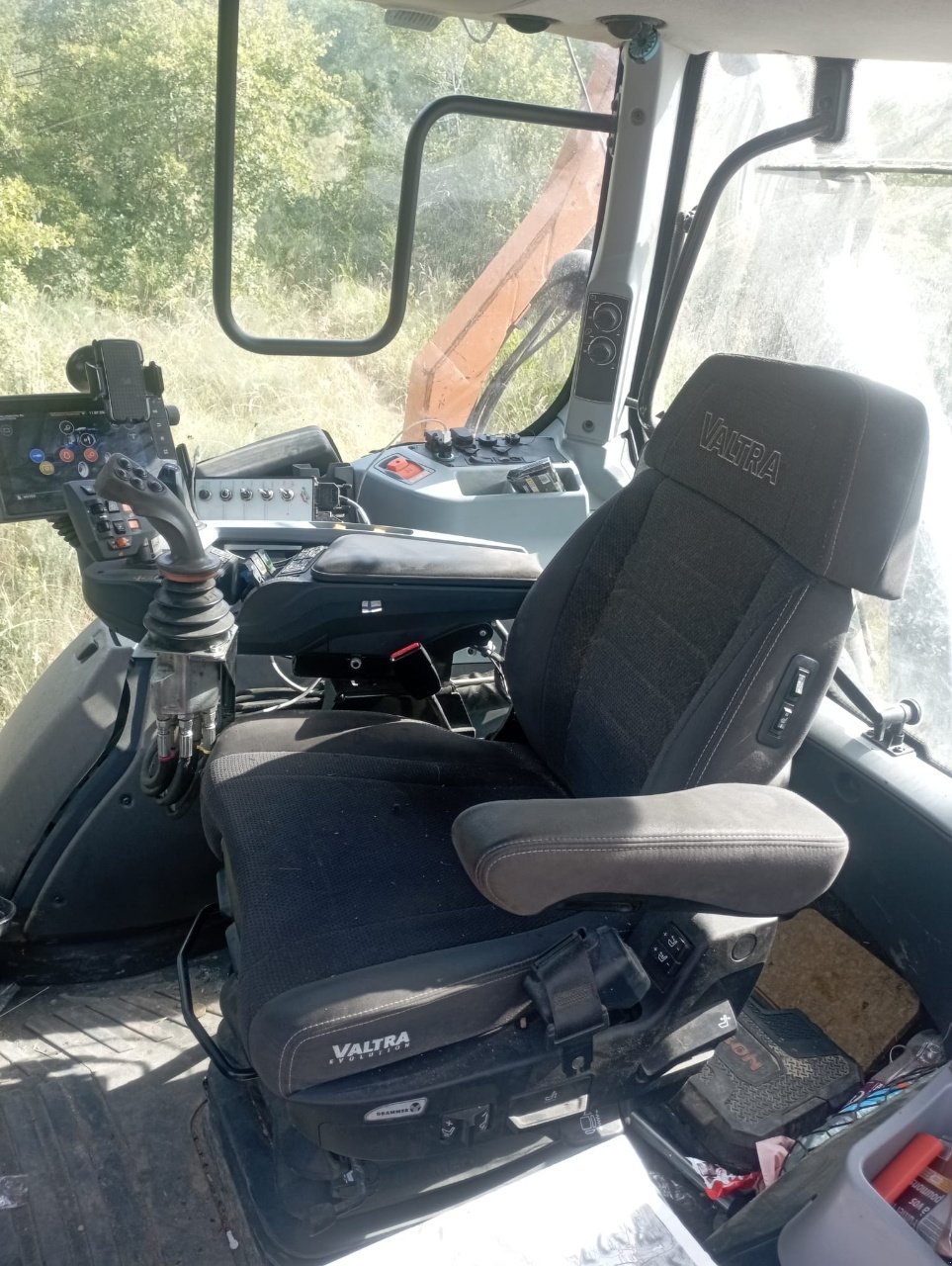 Traktor del tipo Valtra N 135 D SmartTouch, Gebrauchtmaschine en LACAPELLE-MARIVAL (Imagen 7)