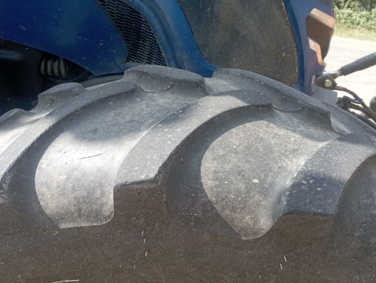 Traktor del tipo Valtra N 135 D SmartTouch, Gebrauchtmaschine en LACAPELLE-MARIVAL (Imagen 5)