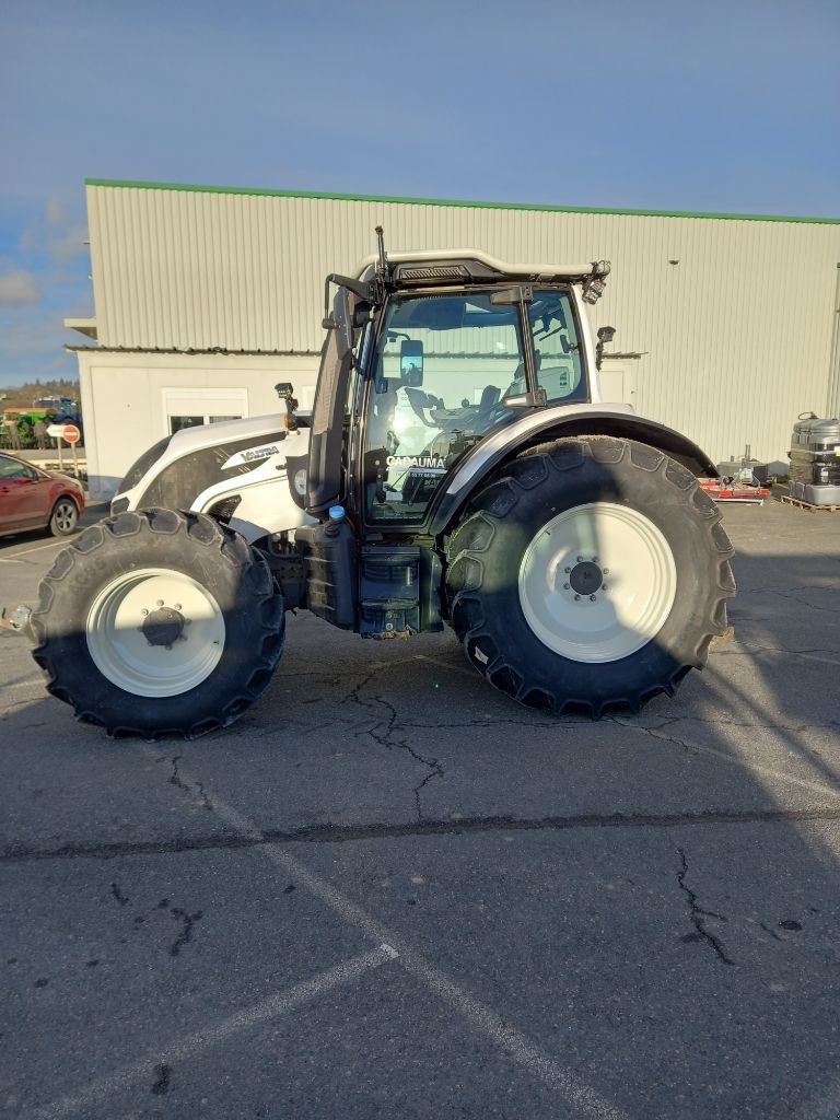 Traktor typu Valtra N 135 DIRECT SmartTouch, Gebrauchtmaschine v Calmont (Obrázok 5)