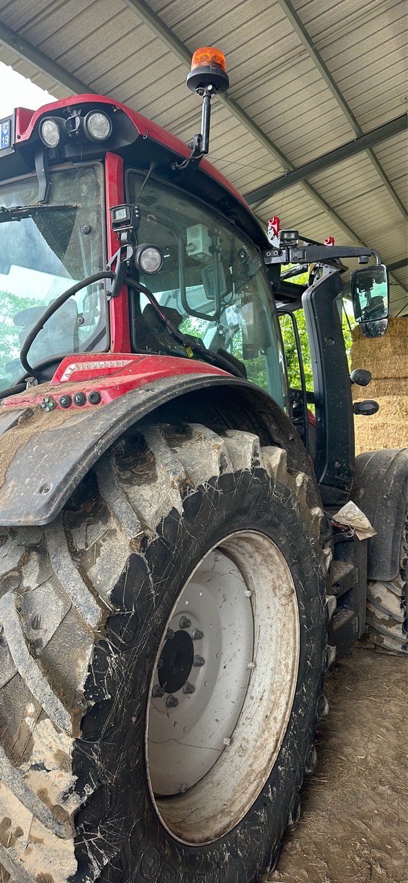 Traktor του τύπου Valtra N 135 DIRECT, Gebrauchtmaschine σε LACAPELLE-MARIVAL (Φωτογραφία 4)