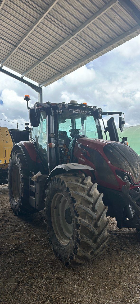 Traktor του τύπου Valtra N 135 DIRECT, Gebrauchtmaschine σε LACAPELLE-MARIVAL (Φωτογραφία 2)