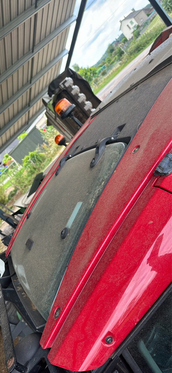 Traktor του τύπου Valtra N 135 DIRECT, Gebrauchtmaschine σε LACAPELLE-MARIVAL (Φωτογραφία 8)