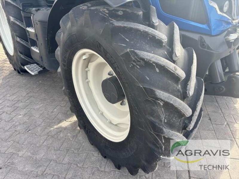 Traktor типа Valtra N 135 V 2B1, Gebrauchtmaschine в Salzkotten (Фотография 19)