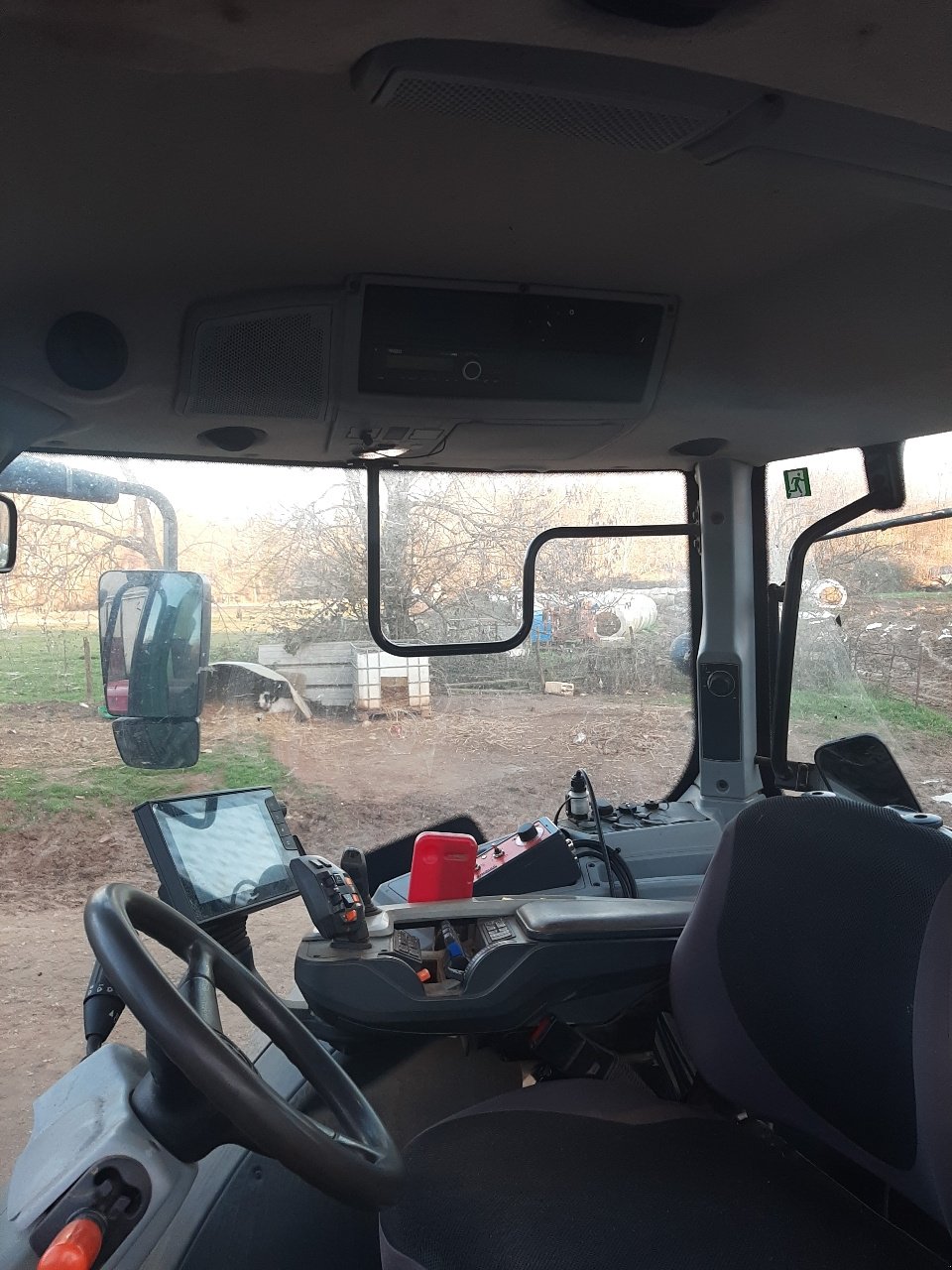 Traktor типа Valtra N 154 direct, Gebrauchtmaschine в LABASTIDE MURAT (Фотография 7)