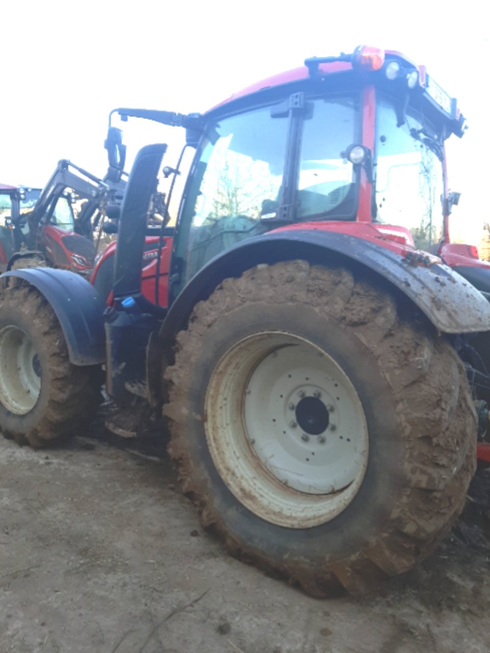 Traktor типа Valtra N 154 direct, Gebrauchtmaschine в LABASTIDE MURAT (Фотография 4)