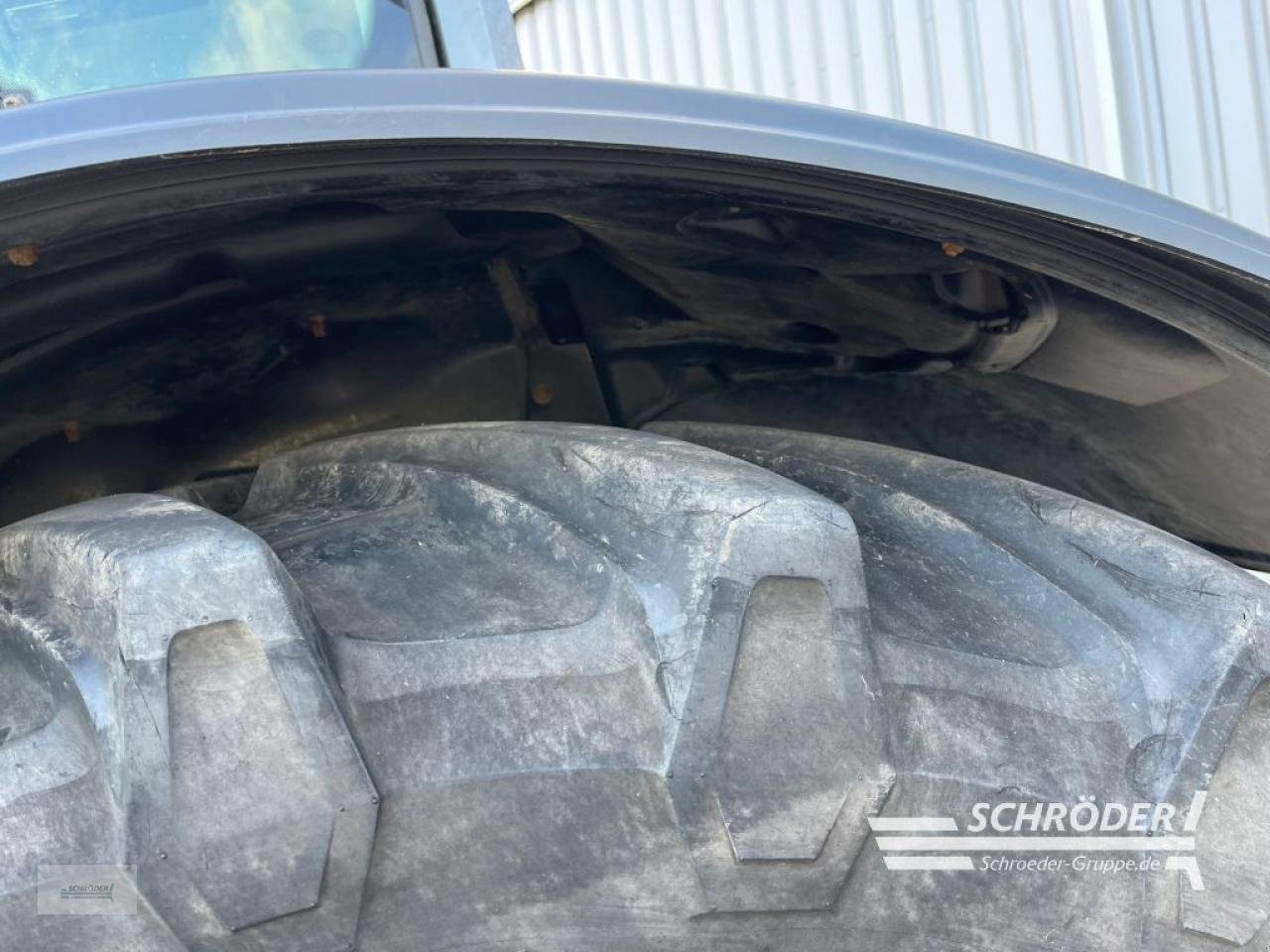 Traktor of the type Valtra N 154 EA, Gebrauchtmaschine in Scharrel (Picture 11)