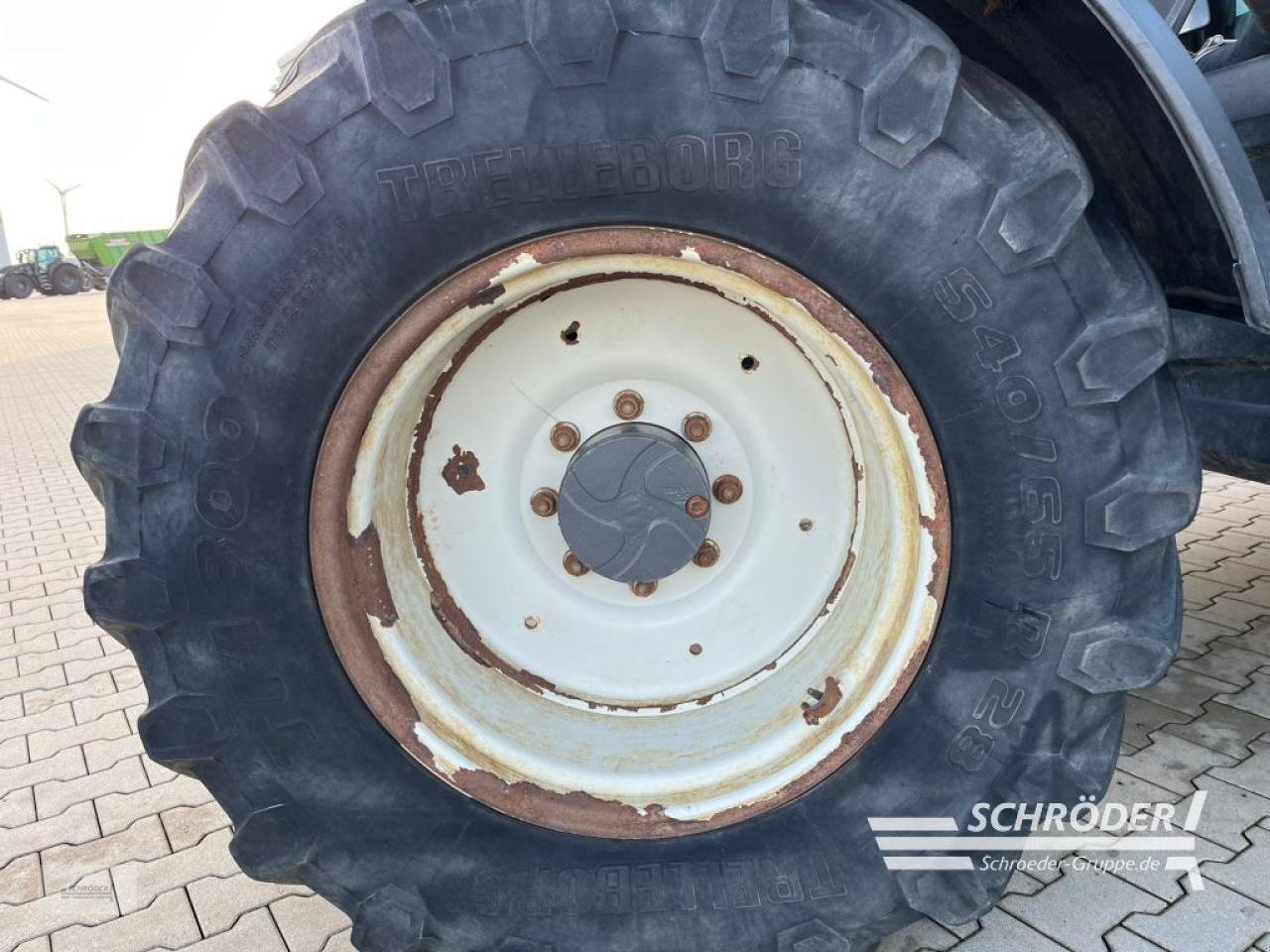 Traktor of the type Valtra N 154 EA, Gebrauchtmaschine in Scharrel (Picture 12)