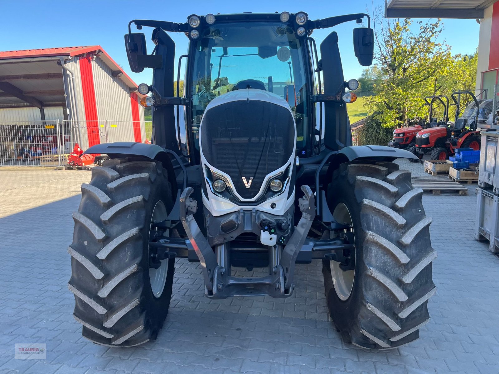 Traktor tipa Valtra N 155 A, Neumaschine u Mainburg/Wambach (Slika 5)