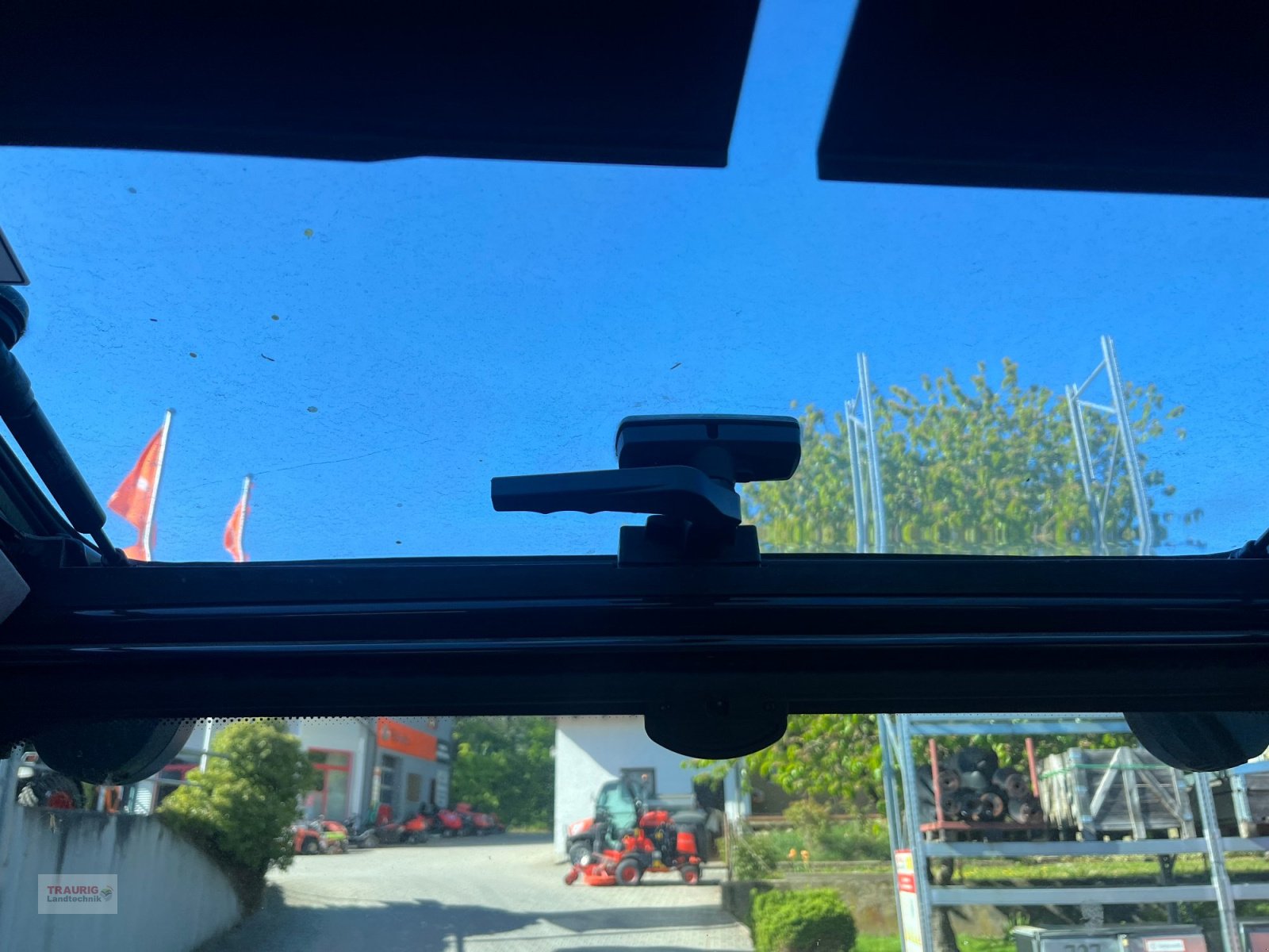 Traktor tipa Valtra N 155 A, Neumaschine u Mainburg/Wambach (Slika 16)