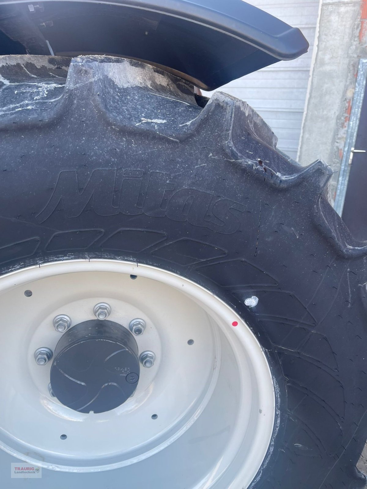 Traktor typu Valtra N 155 D, Neumaschine v Mainburg/Wambach (Obrázek 10)