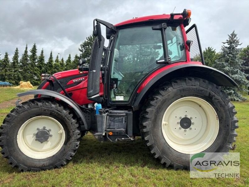 Traktor of the type Valtra N 155 EA 2B1, Gebrauchtmaschine in Schladen (Picture 9)