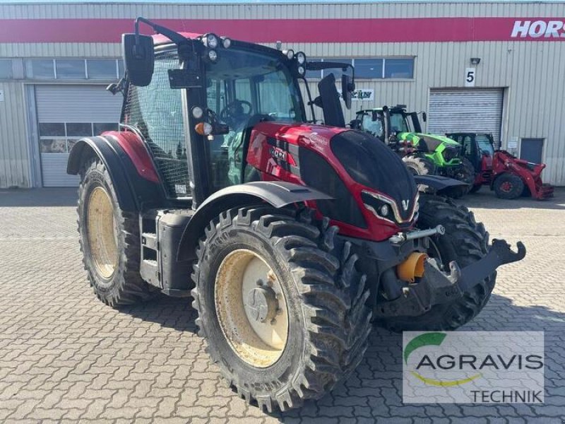 Traktor от тип Valtra N 155 EA 2B1, Gebrauchtmaschine в Peine
