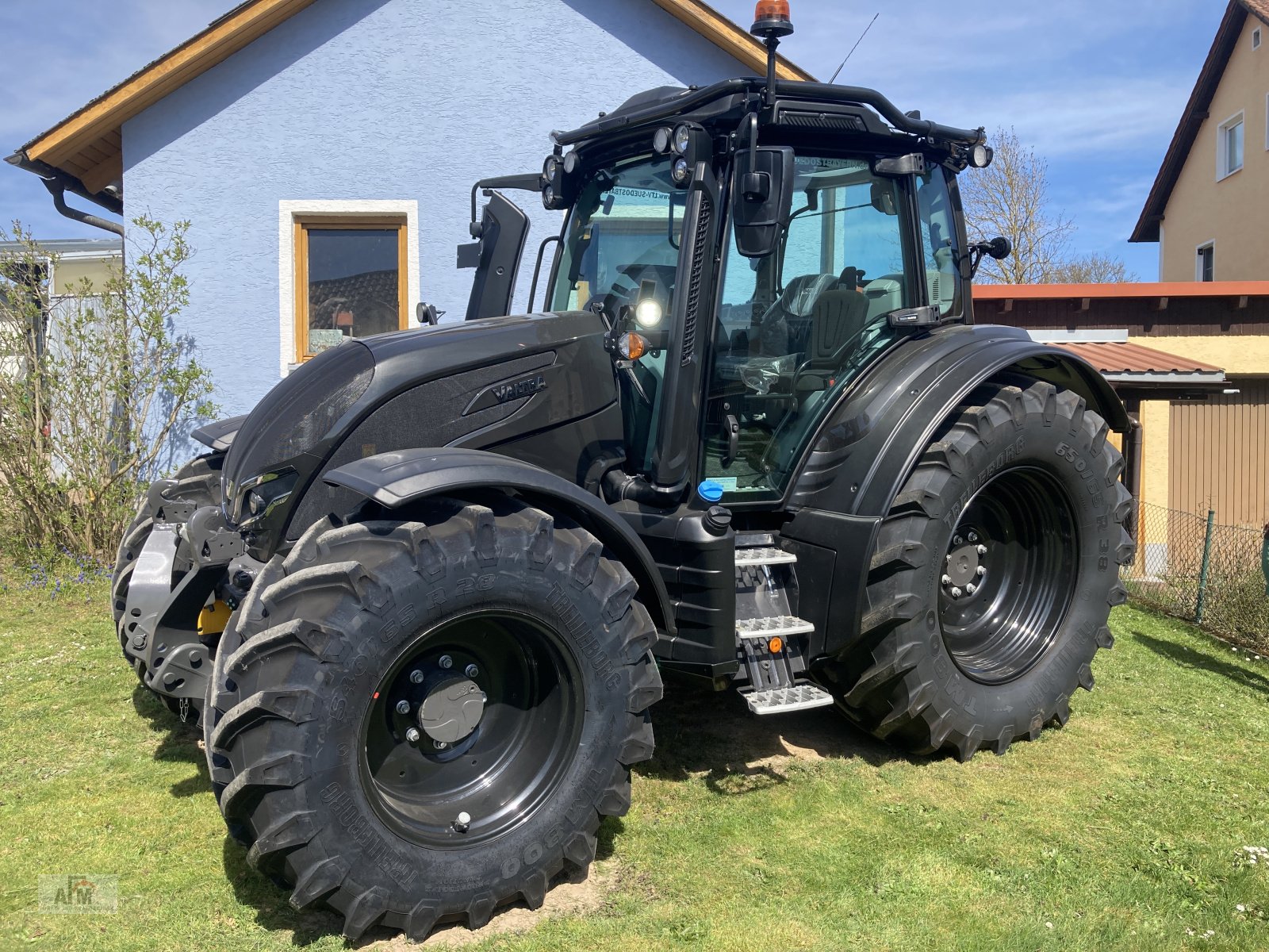 Traktor des Typs Valtra N 155 EA Forst Rüfa, Neumaschine in Bodenwöhr/ Taxöldern (Bild 2)