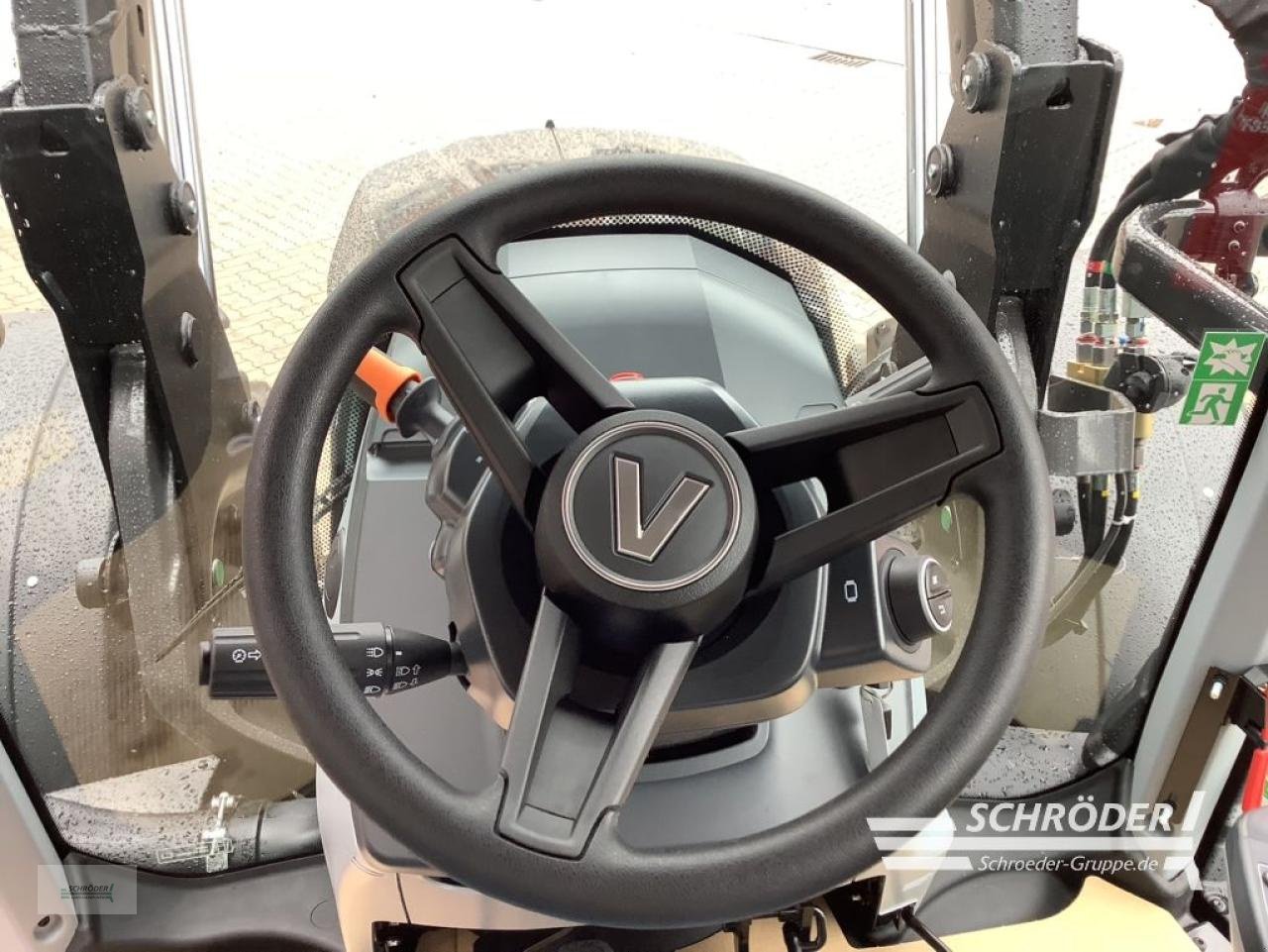 Traktor des Typs Valtra N 155 EA, Neumaschine in Ahlerstedt (Bild 11)