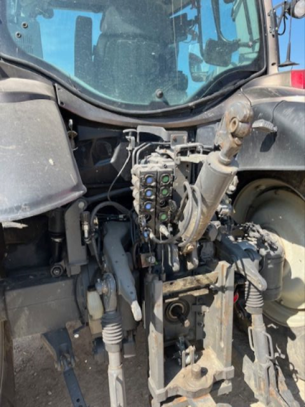 Traktor typu Valtra N 155 ED, Gebrauchtmaschine v CHAMPLECY (Obrázek 5)