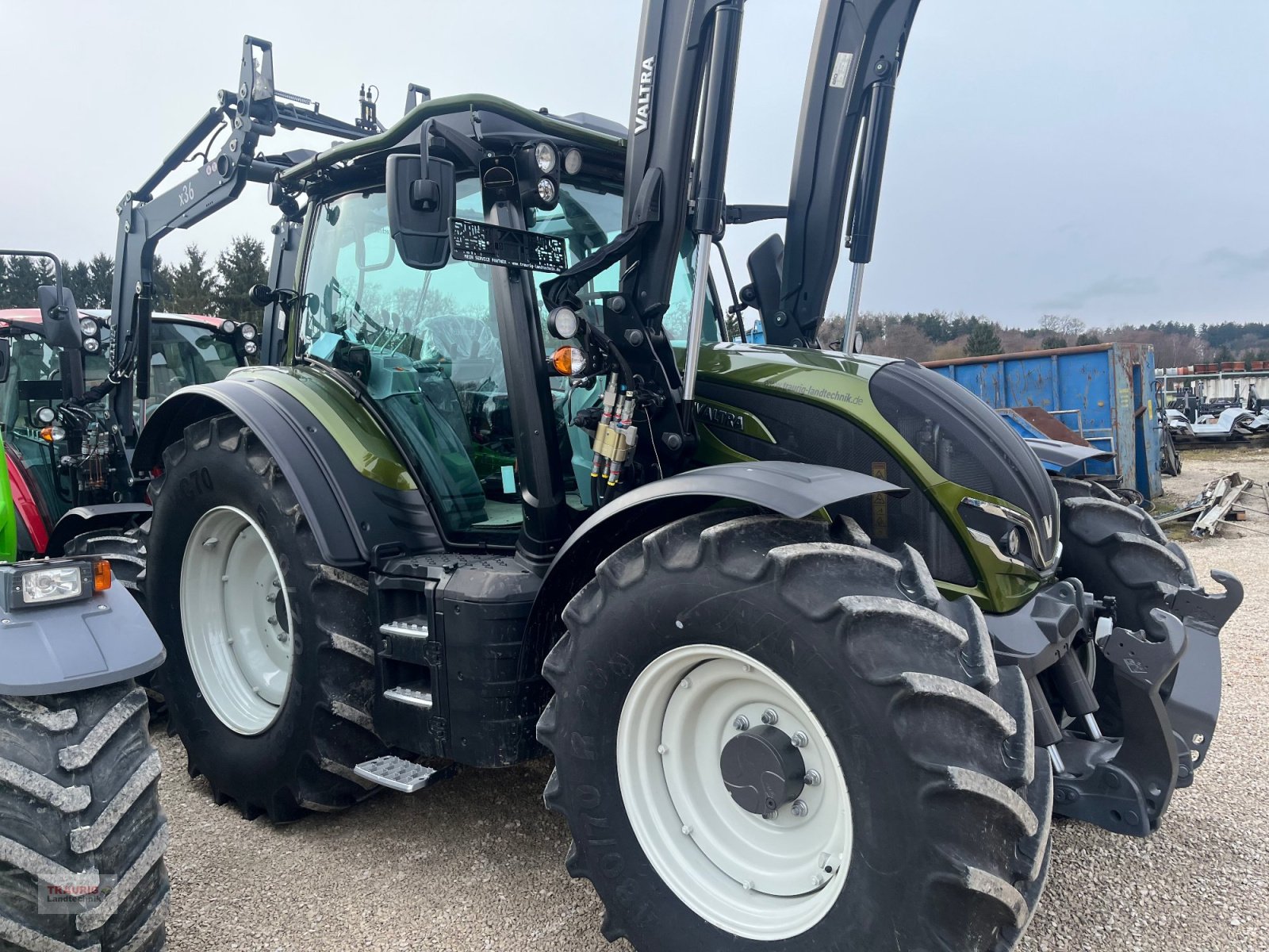 Traktor typu Valtra N 155 Rüfa und Forstkabine, FL, Neumaschine v Mainburg/Wambach (Obrázek 2)