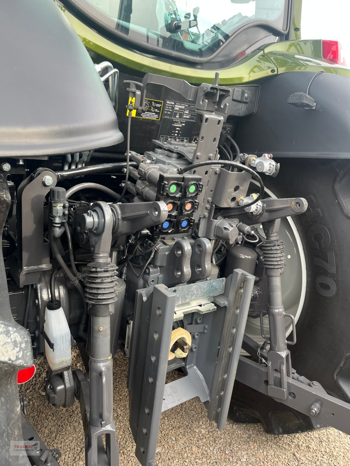 Traktor typu Valtra N 155 Rüfa und Forstkabine, FL, Neumaschine v Mainburg/Wambach (Obrázek 8)