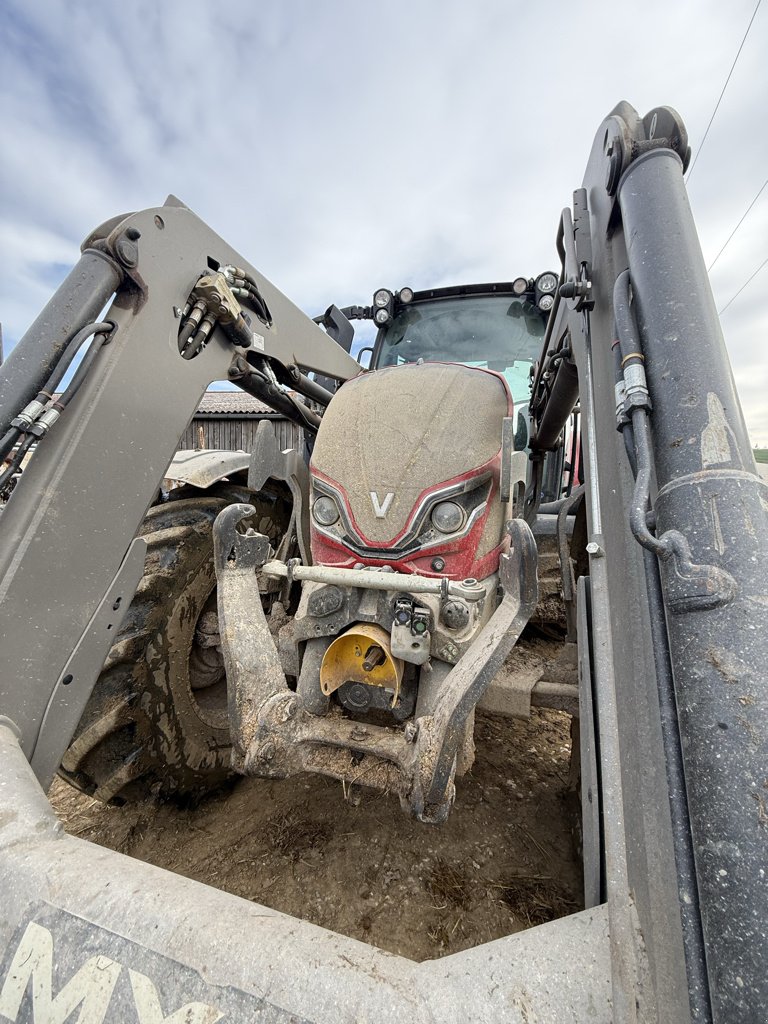 Traktor typu Valtra N 155, Gebrauchtmaschine w LACAPELLE-MARIVAL (Zdjęcie 5)