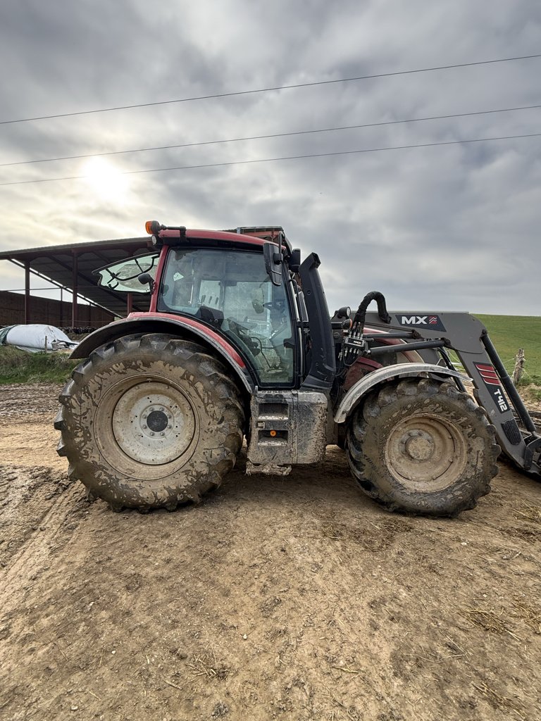Traktor typu Valtra N 155, Gebrauchtmaschine w LACAPELLE-MARIVAL (Zdjęcie 10)