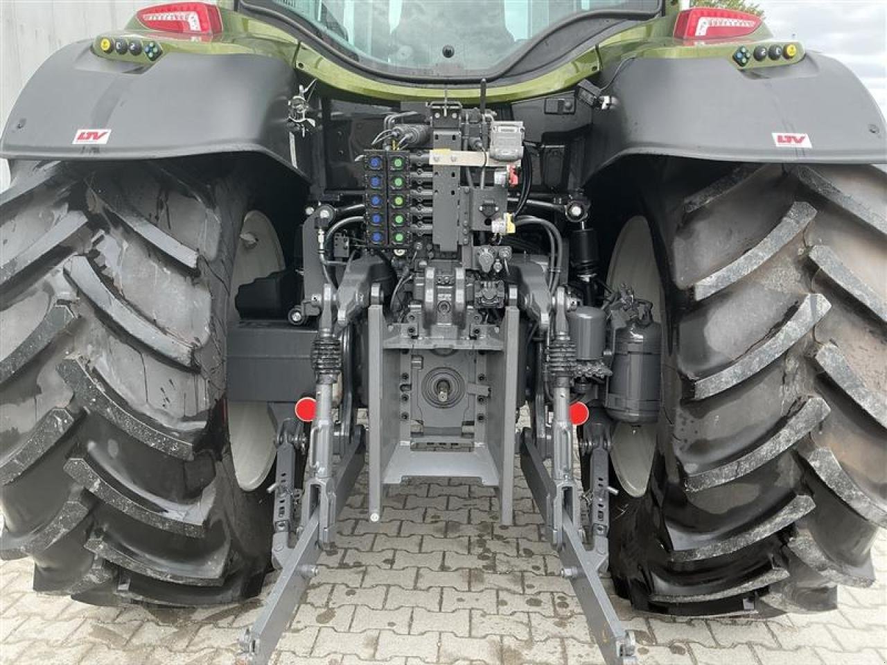 Traktor типа Valtra N 155e D 2B1 FL, Gebrauchtmaschine в Ampfing (Фотография 5)
