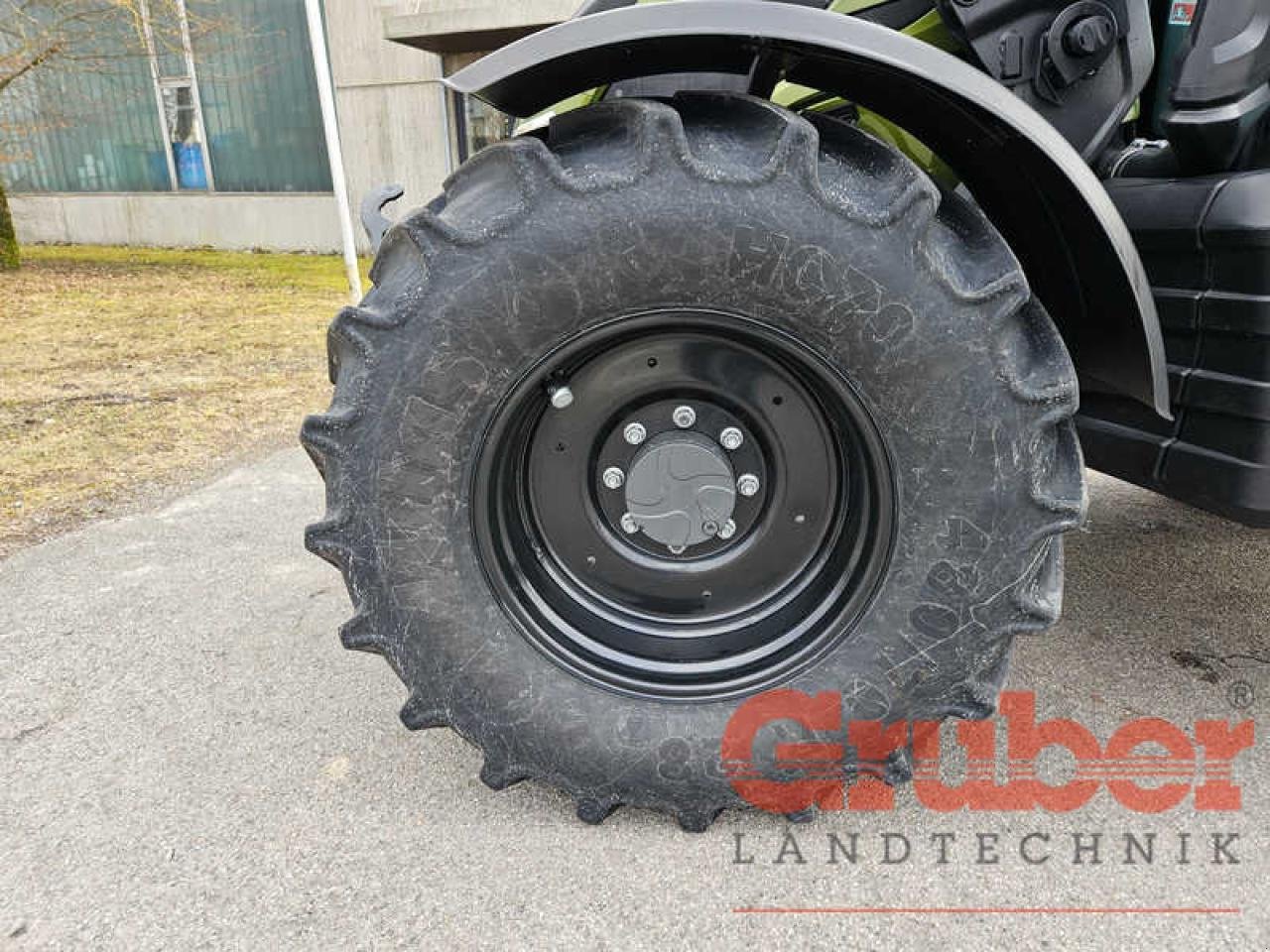 Traktor of the type Valtra N 155e D 2B1 FL, Gebrauchtmaschine in Ampfing (Picture 14)