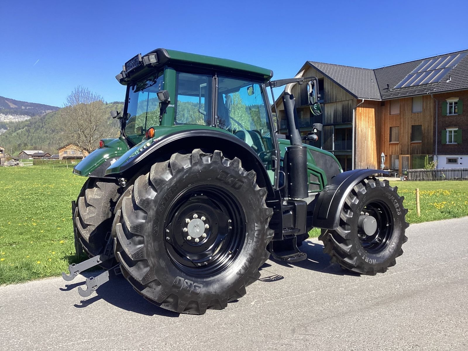 Traktor del tipo Valtra N 163 Direct, Gebrauchtmaschine en Bezau (Imagen 4)