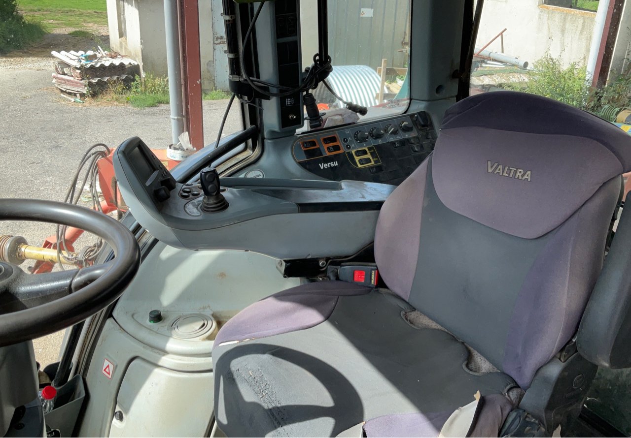 Traktor des Typs Valtra N 163 VERSU, Gebrauchtmaschine in MORLHON LE HAUT (Bild 8)