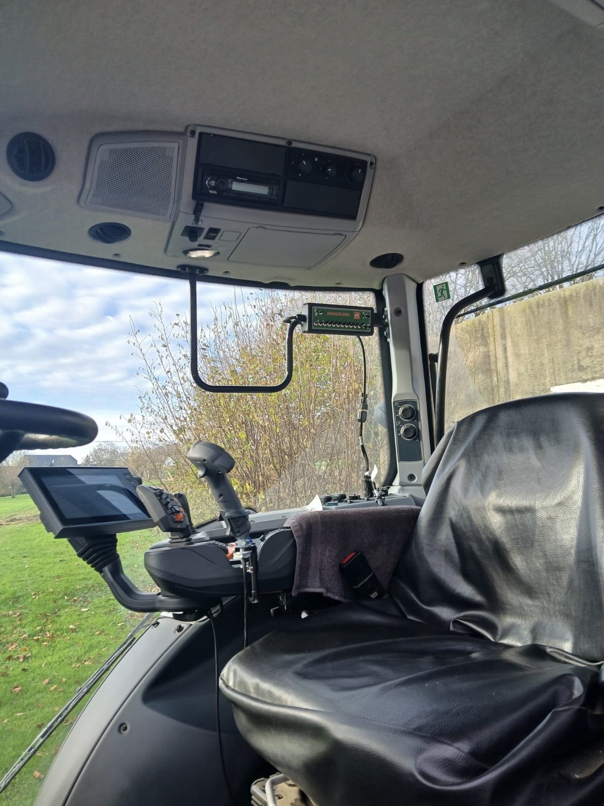 Traktor des Typs Valtra N 174 direct, Gebrauchtmaschine in Donaueschingen (Bild 10)