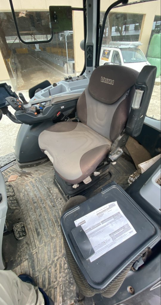Traktor του τύπου Valtra N 174 V SmartTouch, Gebrauchtmaschine σε Nasbinals (Φωτογραφία 4)