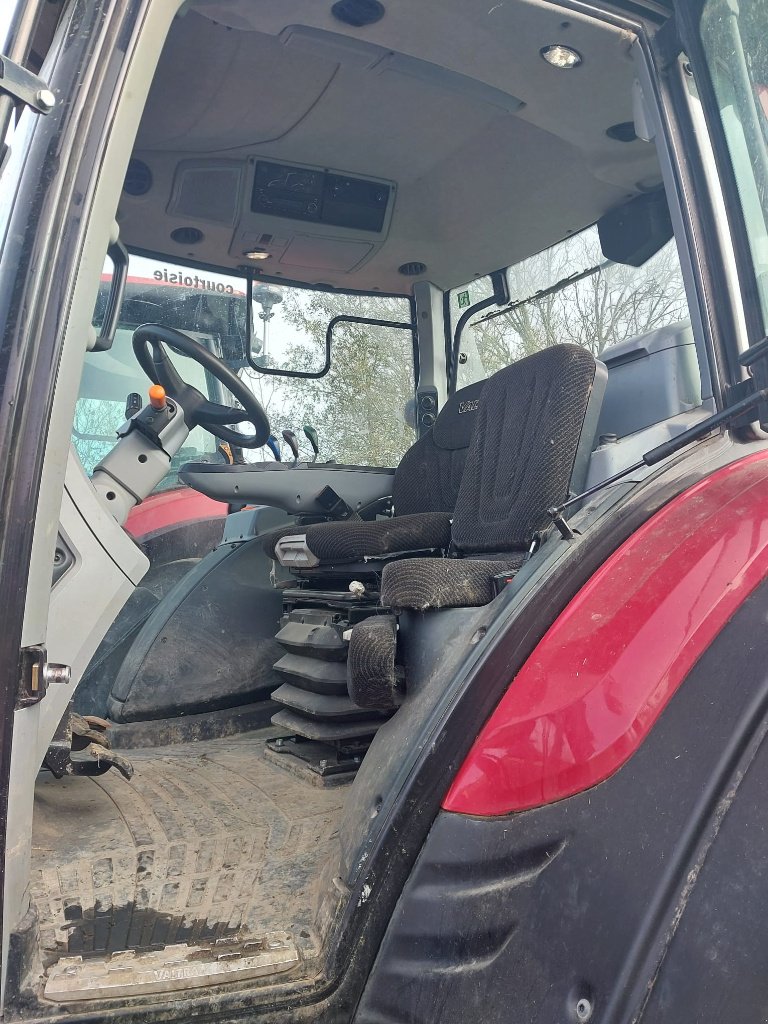 Traktor del tipo Valtra N 174, Gebrauchtmaschine In MANDRES-SUR-VAIR (Immagine 8)