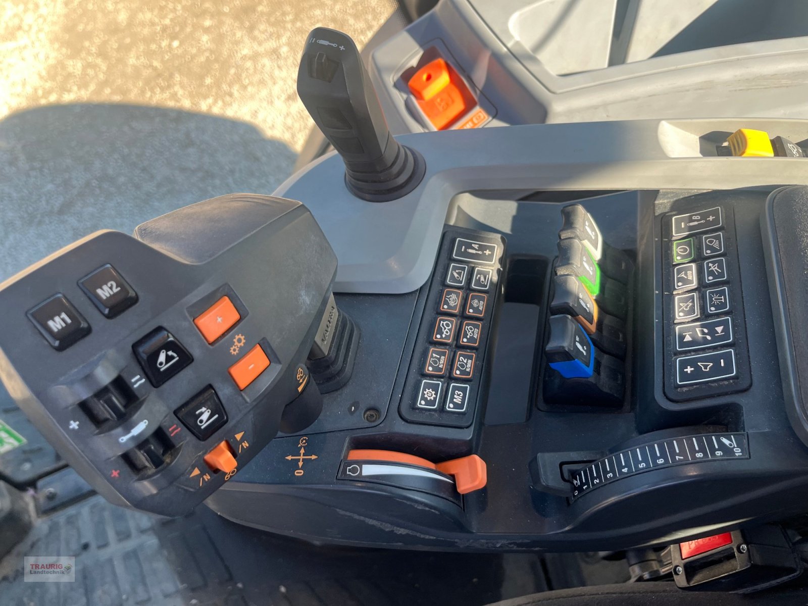 Traktor typu Valtra N 174D mit Rüfa, Gebrauchtmaschine v Mainburg/Wambach (Obrázek 21)