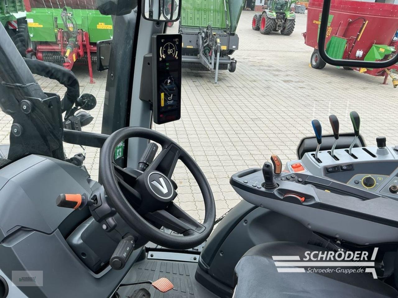 Traktor des Typs Valtra N 175 A, Neumaschine in Holdorf (Bild 2)