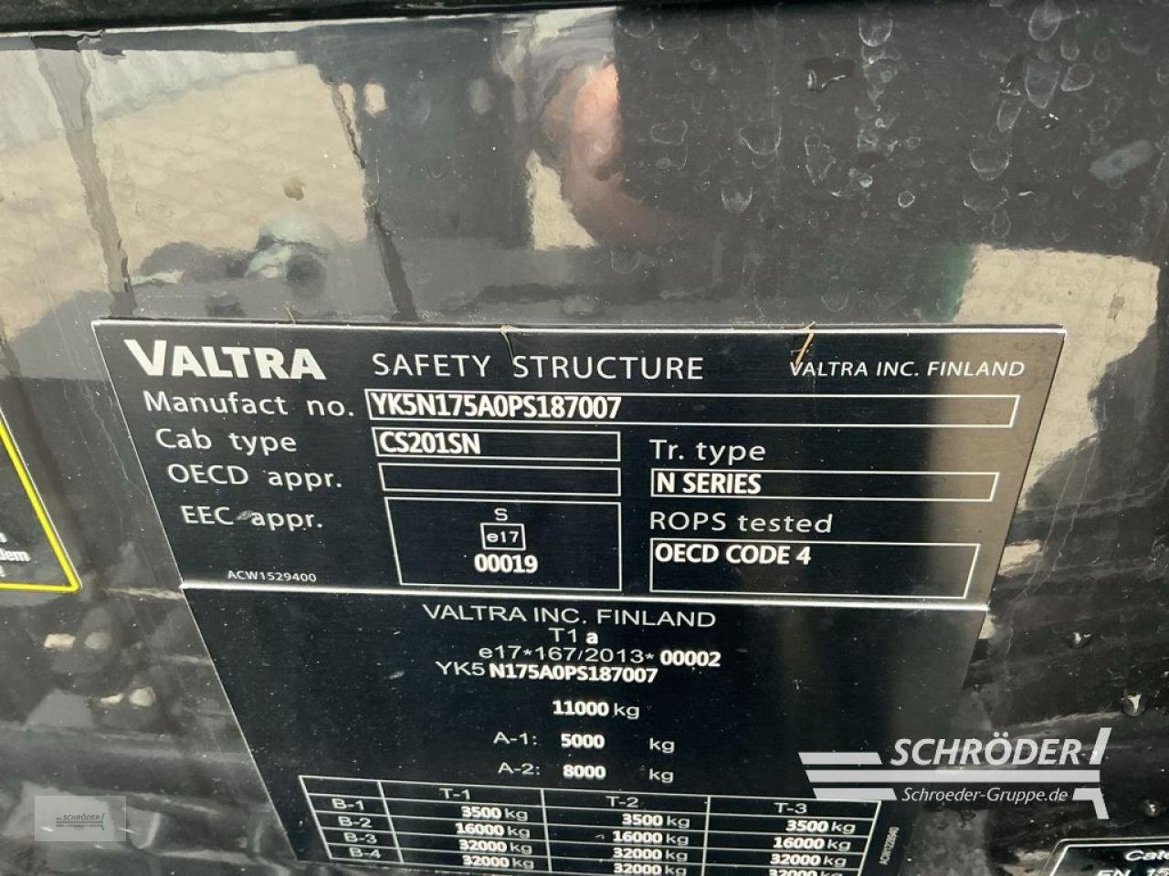 Traktor des Typs Valtra N 175 A, Neumaschine in Holdorf (Bild 11)