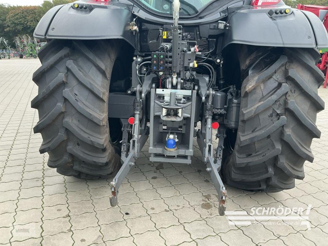 Traktor des Typs Valtra N 175 A, Neumaschine in Holdorf (Bild 12)