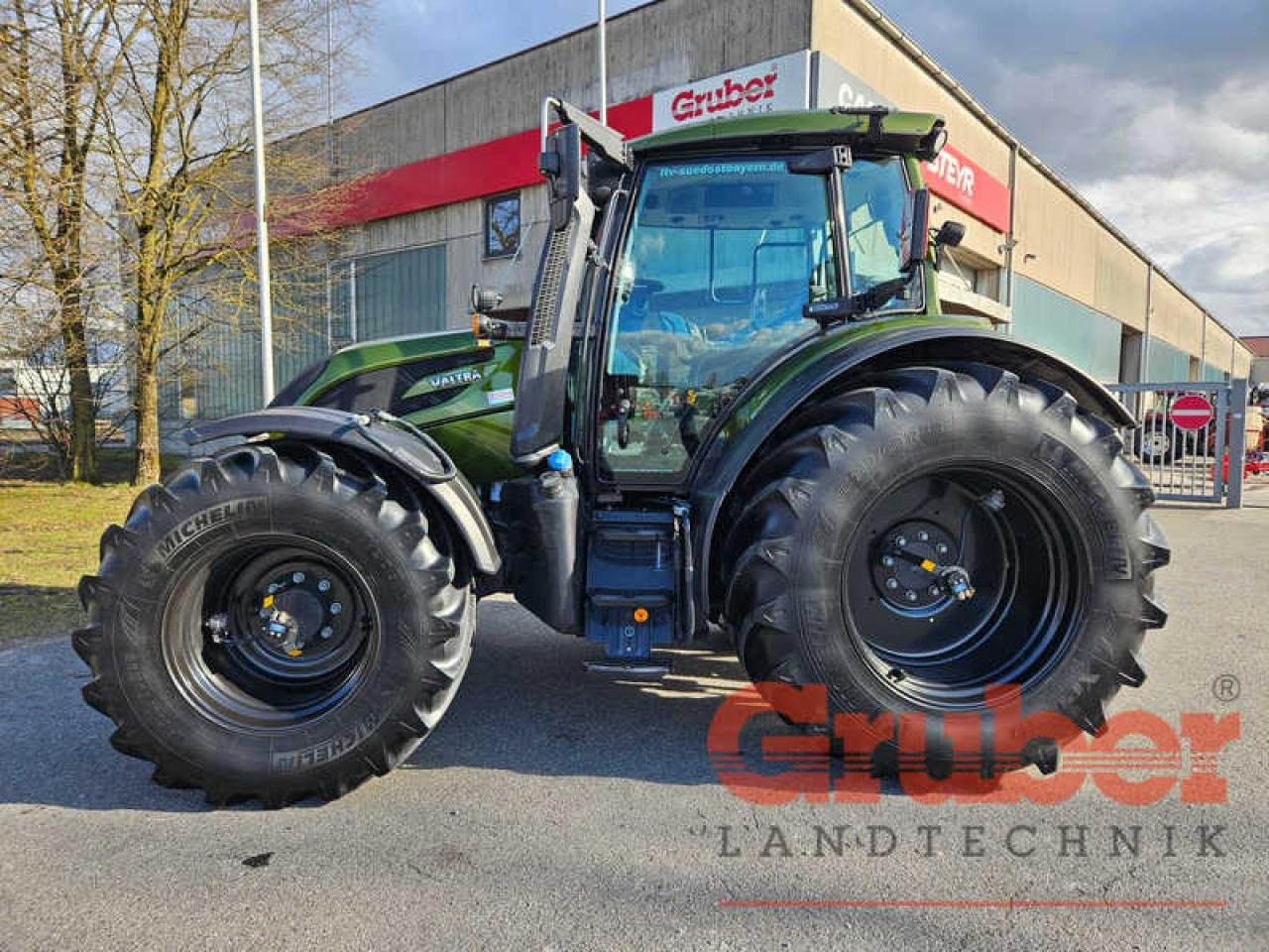 Traktor typu Valtra N 175 D 2B1, Gebrauchtmaschine w Ampfing (Zdjęcie 3)