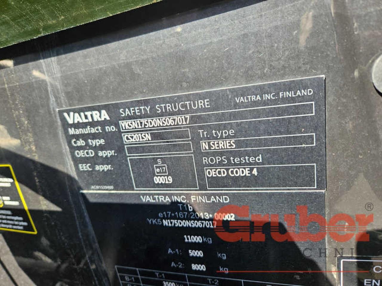 Traktor typu Valtra N 175 D 2B1, Gebrauchtmaschine w Ampfing (Zdjęcie 19)