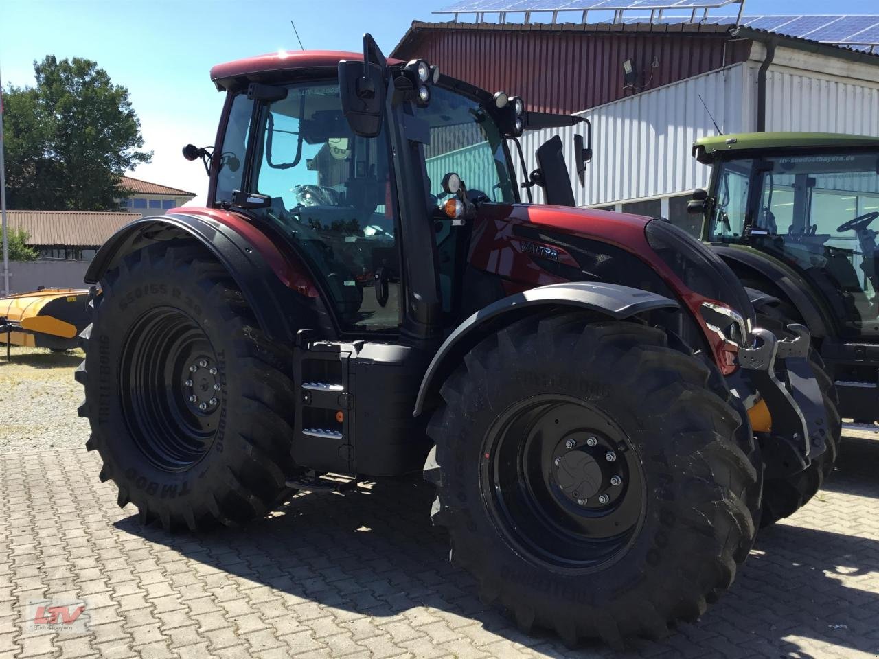 Traktor des Typs Valtra N 175 D GL TW, Neumaschine in Eggenfelden (Bild 1)