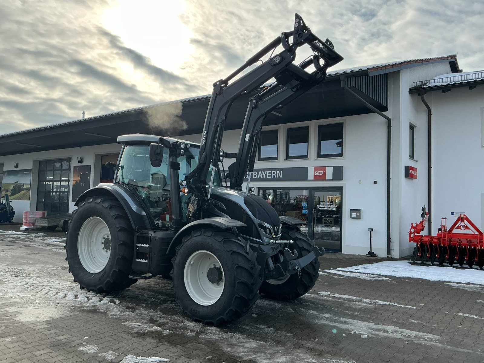 Traktor za tip Valtra N 175 D, Gebrauchtmaschine u Deggendorf (Slika 3)