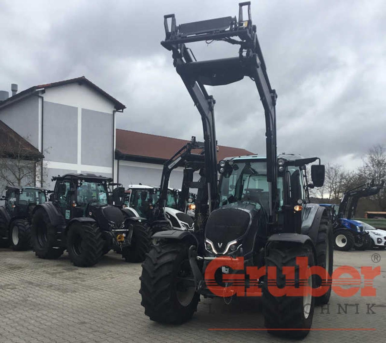 Traktor typu Valtra N 175 D, Gebrauchtmaschine v Ampfing (Obrázek 3)