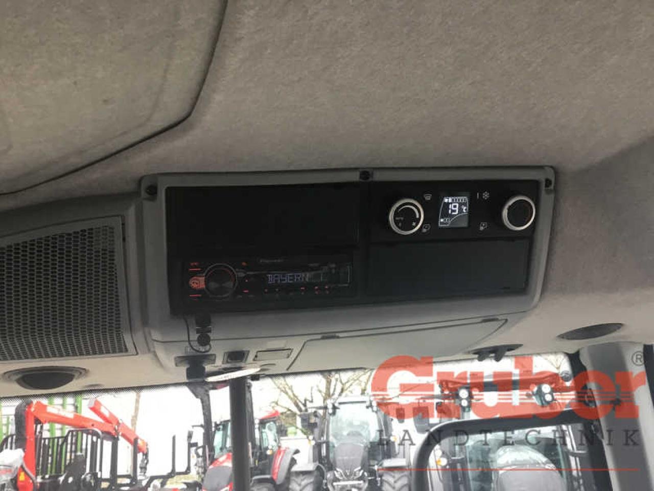 Traktor typu Valtra N 175 D, Gebrauchtmaschine v Ampfing (Obrázek 7)