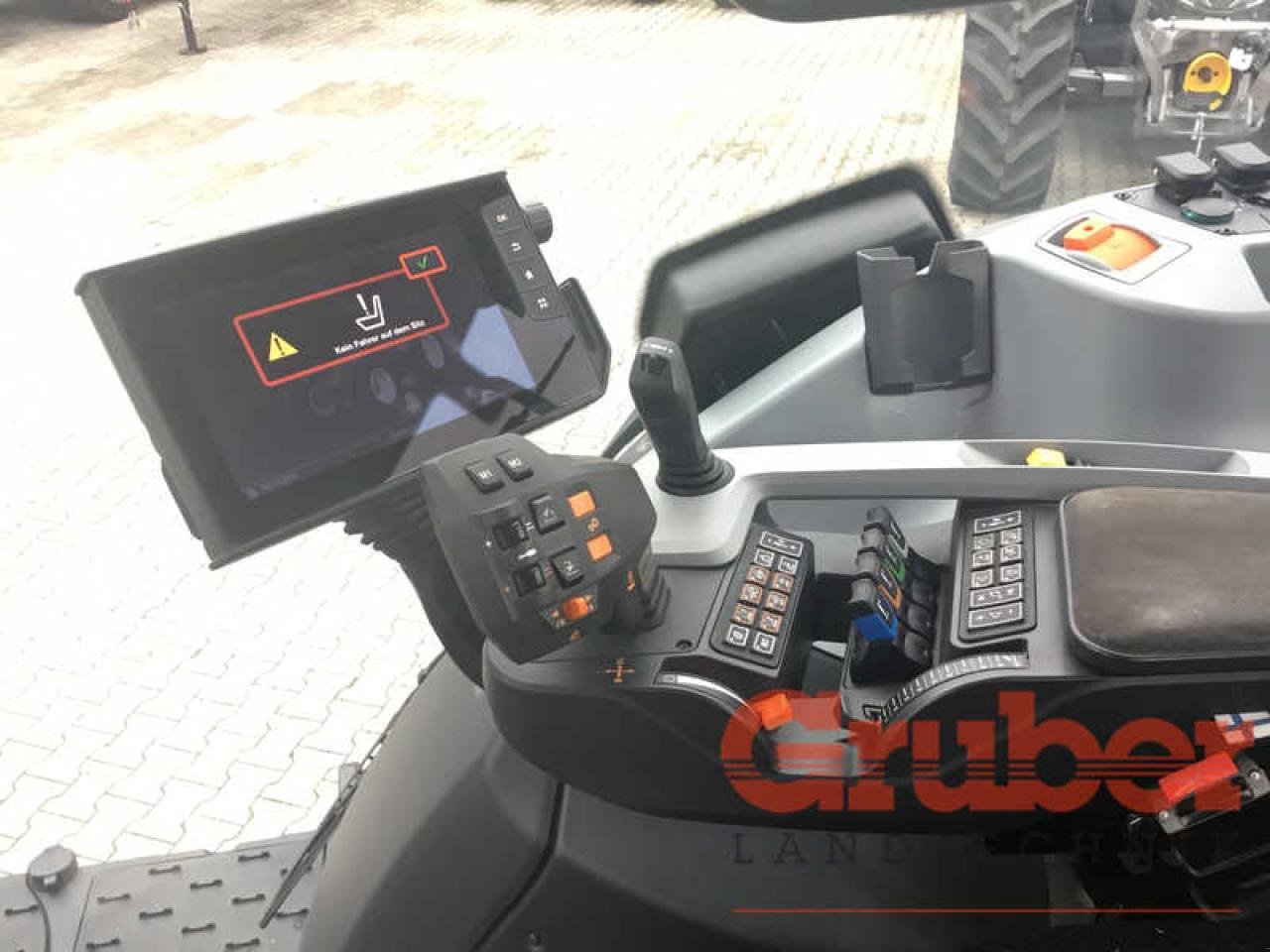 Traktor typu Valtra N 175 D, Gebrauchtmaschine v Ampfing (Obrázek 8)