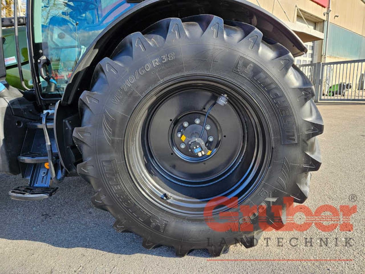 Traktor типа Valtra N 175 D, Gebrauchtmaschine в Ampfing (Фотография 11)