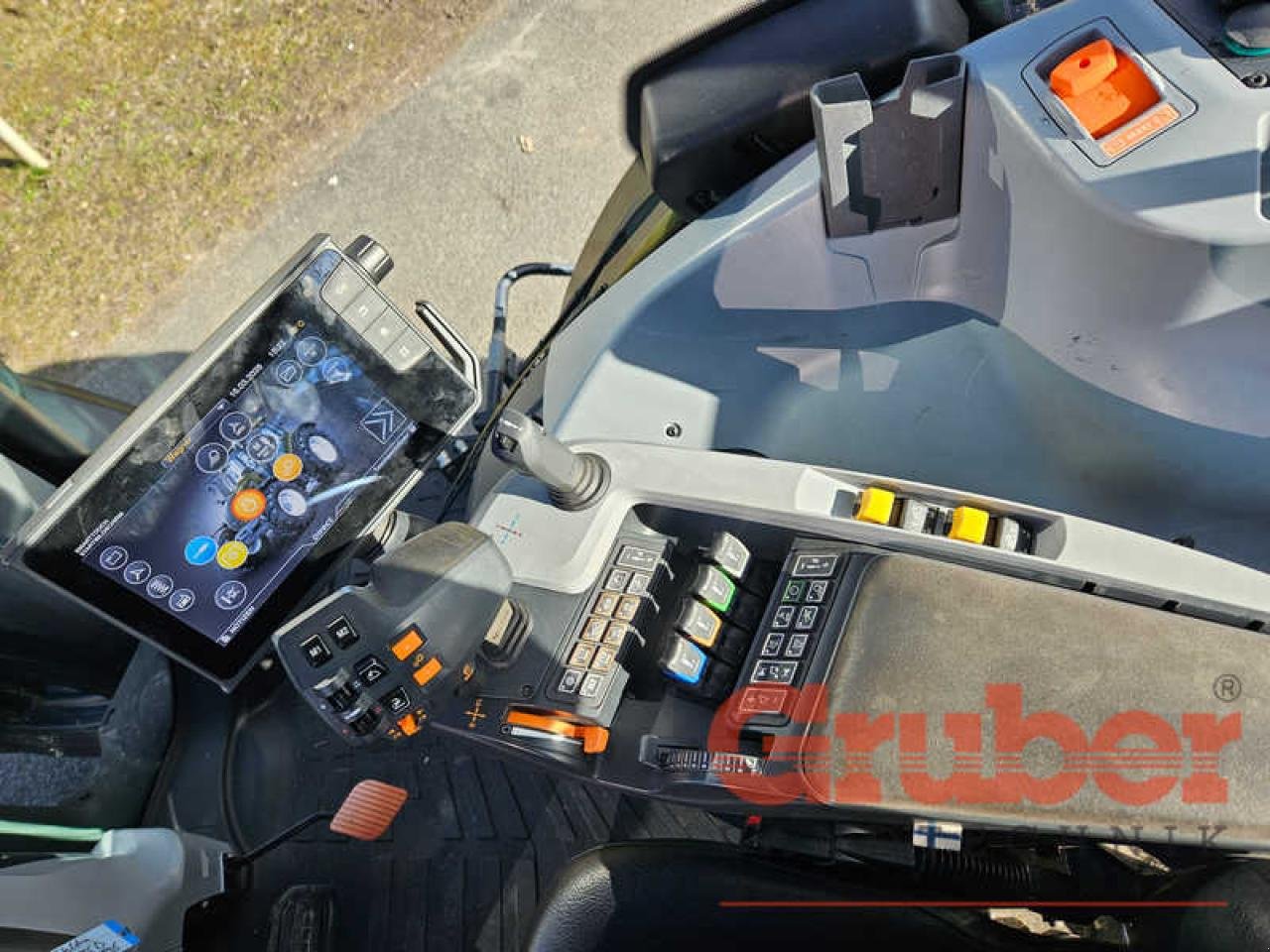 Traktor типа Valtra N 175 D, Gebrauchtmaschine в Ampfing (Фотография 14)