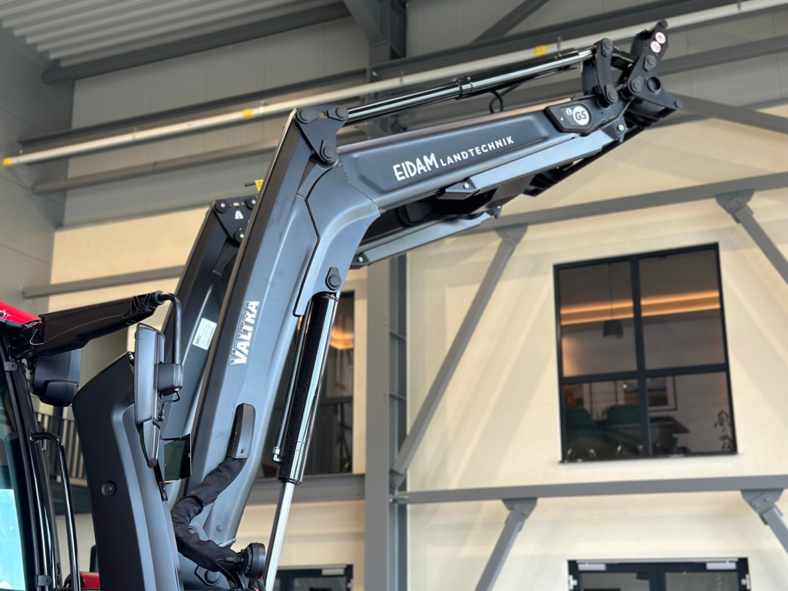 Traktor του τύπου Valtra N 175, Gebrauchtmaschine σε Lößnitz  (Φωτογραφία 2)