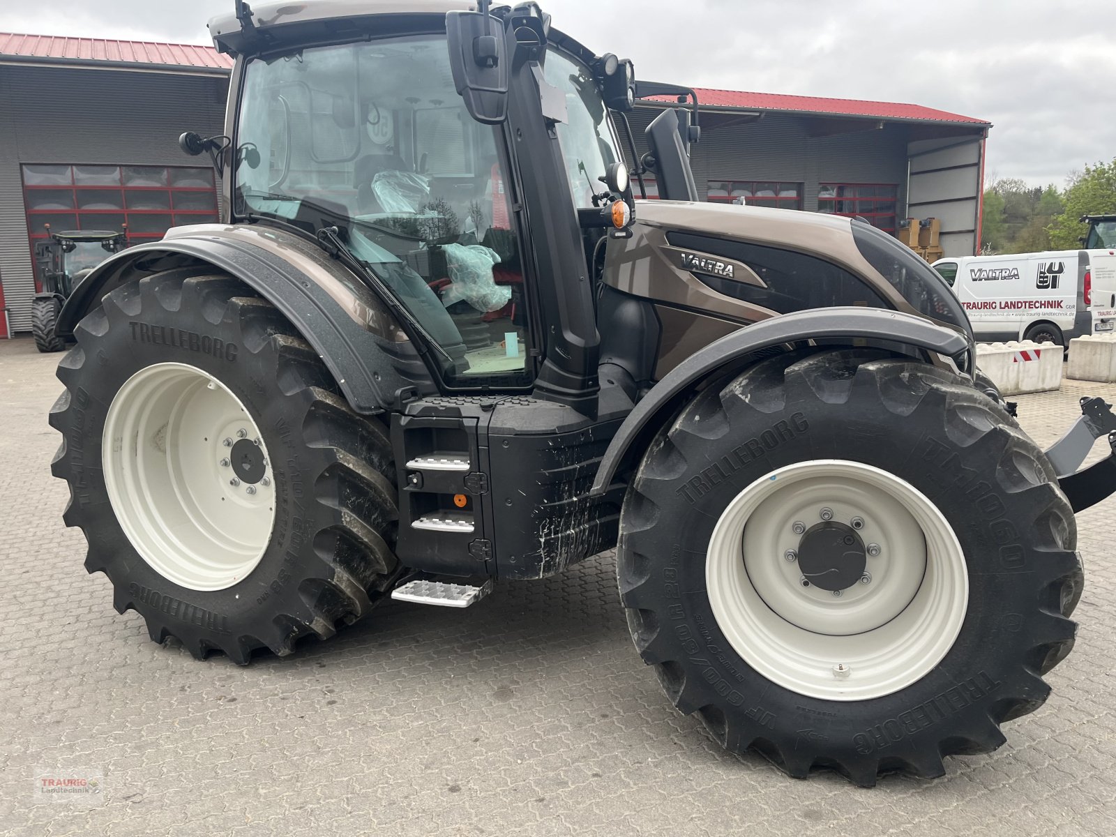 Traktor del tipo Valtra N 175D, Neumaschine In Mainburg/Wambach (Immagine 14)