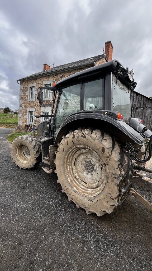 Traktor del tipo Valtra N 82 H, Gebrauchtmaschine In Nasbinals (Immagine 8)