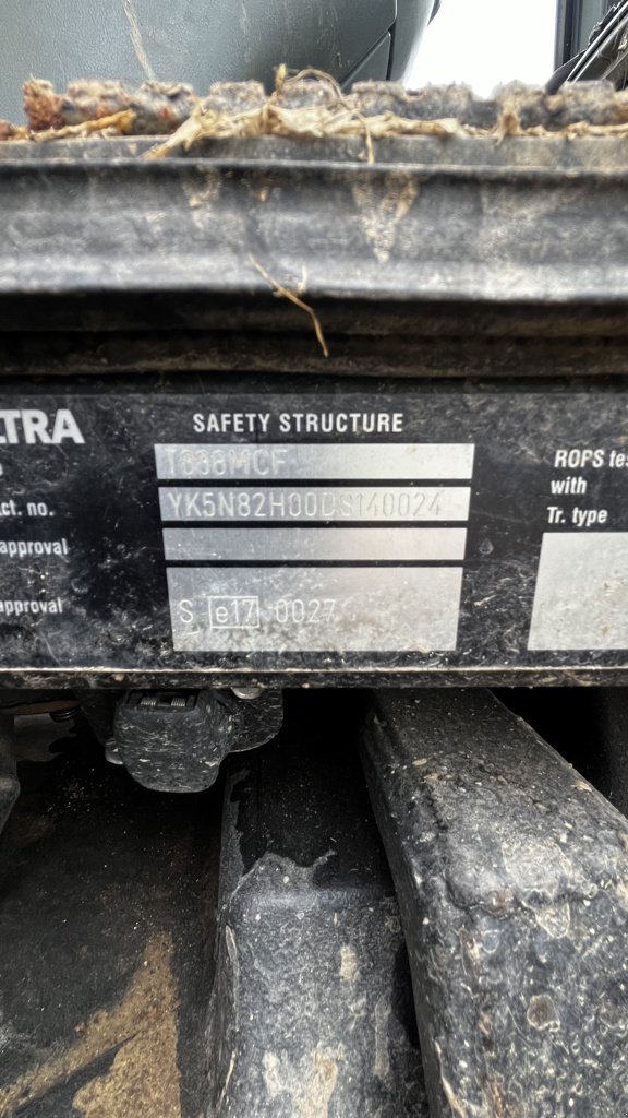 Traktor del tipo Valtra N 82 H, Gebrauchtmaschine In Nasbinals (Immagine 10)