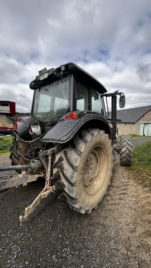 Traktor del tipo Valtra N 82 H, Gebrauchtmaschine In Nasbinals (Immagine 9)