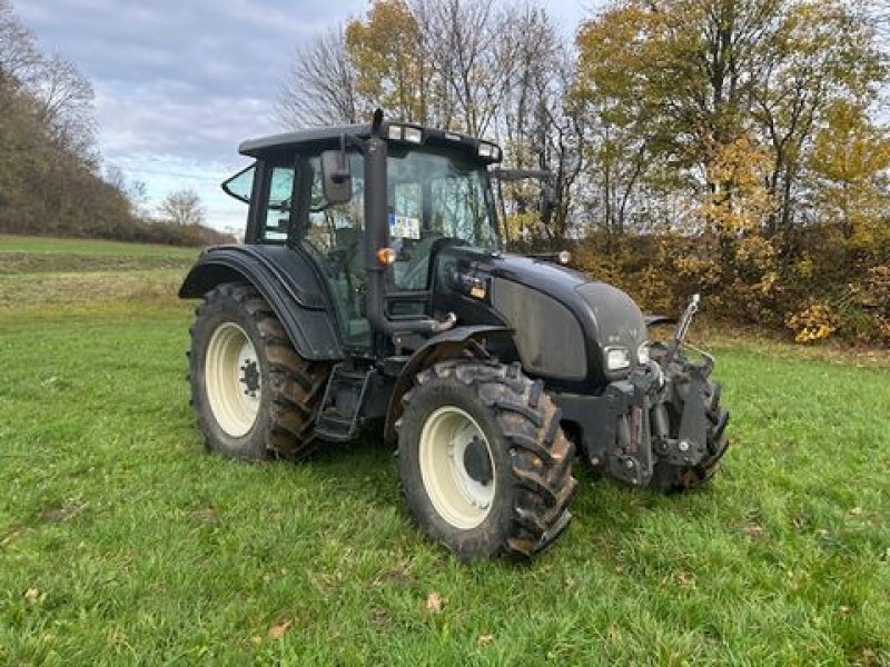 Traktor του τύπου Valtra N 92, Gebrauchtmaschine σε Nieheim Kreis Höxter (Φωτογραφία 1)