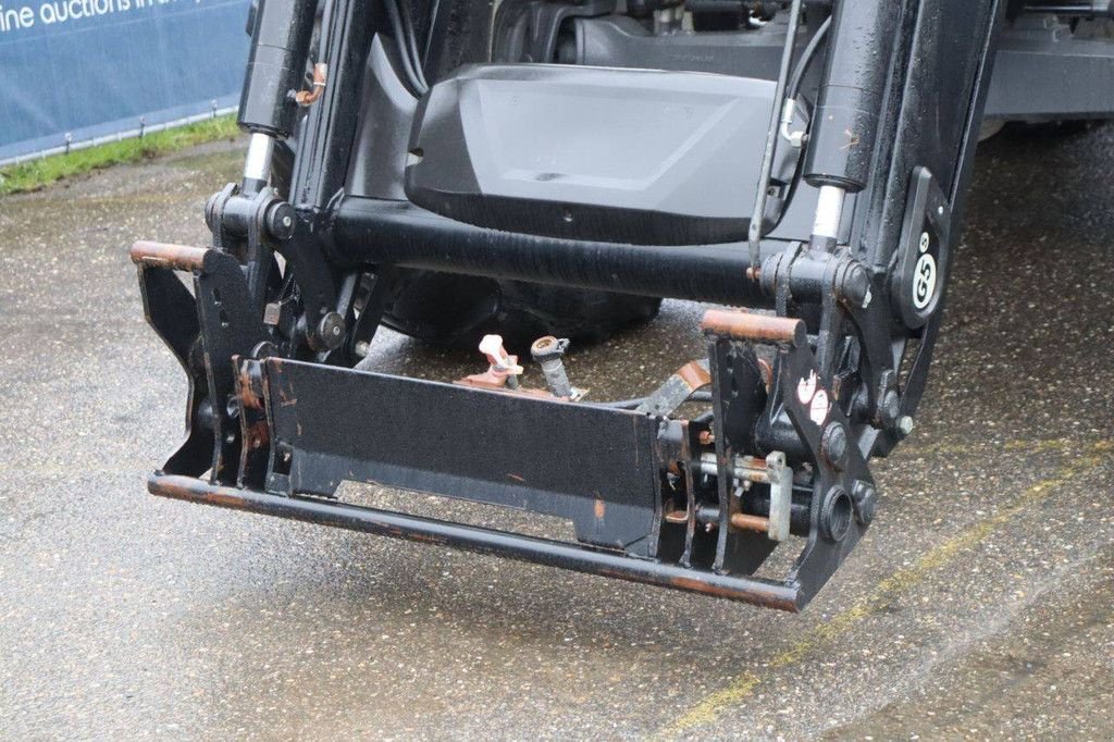 Traktor van het type Valtra N Series, Gebrauchtmaschine in Antwerpen (Foto 11)